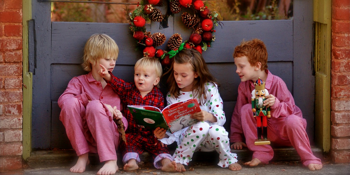 Poesie Di Natale Per Gli Zii.Le Attivita Da Fare Con I Bambini Nel Periodo Di Natale Mangiamondo