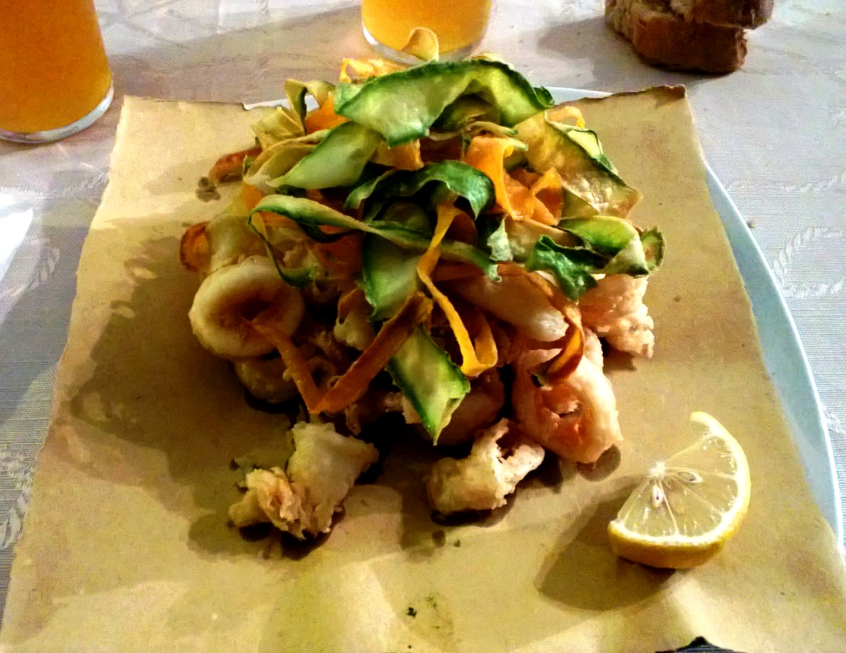 fritto-calamari-verdure